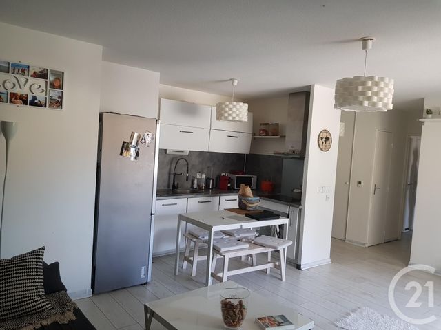 Appartement T3 à vendre - 3 pièces - 62.39 m2 - ST MARCEL - 01 - RHONE-ALPES - Century 21 L'Immobilière Jassans Appartement T3 à vendre - 3 pièces - 62.39 m2 - ST MARCEL - 01 - RHONE-ALPES - Century 21 L'Immobilière Jassans