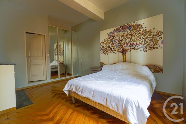 Afficher la photo en grand Appartement F3 bis à vendre - 4 pièces - 94.74 m2 - TREVOUX - 01 - RHONE-ALPES - Century 21 L'Immobilière Jassans