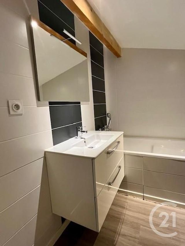 maison à vendre - 5 pièces - 94.0 m2 - GENAY - 69 - RHONE-ALPES - Century 21 L'Immobilière Jassans