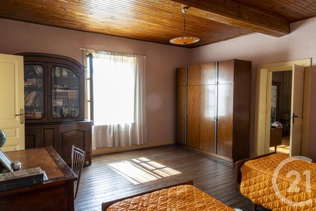 Afficher la photo en grand maison à vendre - 5 pièces - 148.0 m2 - GENAY - 69 - RHONE-ALPES - Century 21 L'Immobilière Jassans