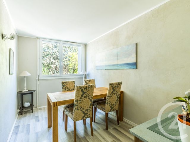 Appartement T3 à vendre - 4 pièces - 52.51 m2 - VILLEFRANCHE SUR SAONE - 69 - RHONE-ALPES - Century 21 L'Immobilière Jassans