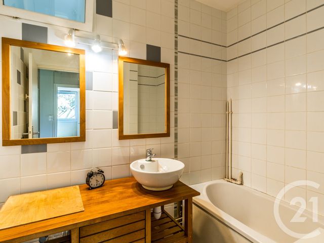 Appartement T3 à vendre - 4 pièces - 52.51 m2 - VILLEFRANCHE SUR SAONE - 69 - RHONE-ALPES - Century 21 L'Immobilière Jassans