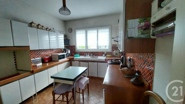 maison à vendre - 8 pièces - 200.0 m2 - MONTMERLE SUR SAONE - 01 - RHONE-ALPES - Century 21 L'Immobilière Jassans