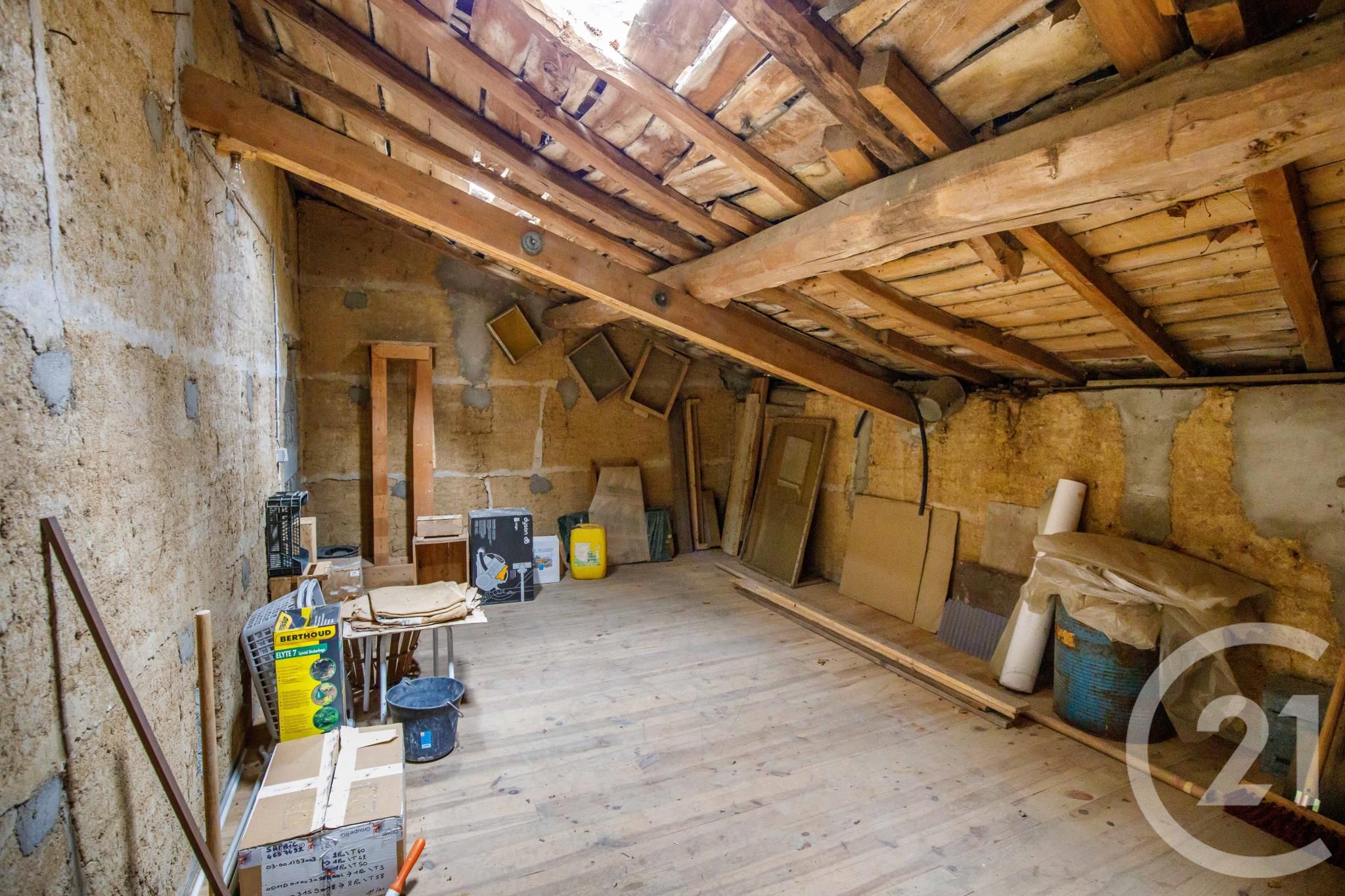 maison à vendre - 4 pièces - 91.0 m2 - MASSIEUX - 01 - RHONE-ALPES - Century 21 L'Immobilière Jassans — 10