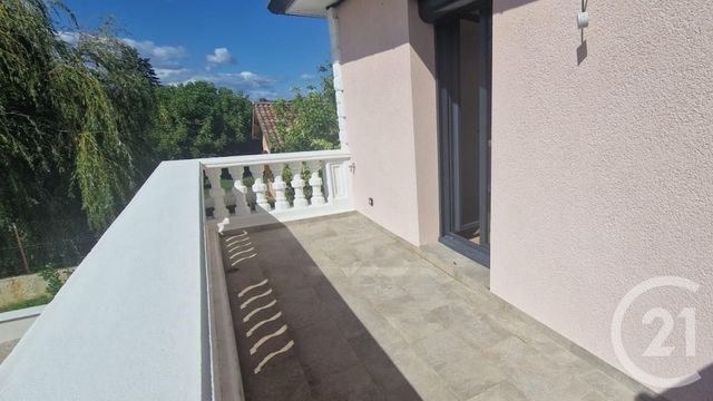 Afficher la photo en grand Appartement T3 à vendre - 3 pièces - 61.01 m2 - QUINCIEUX - 69 - RHONE-ALPES - Century 21 L'Immobilière Jassans
