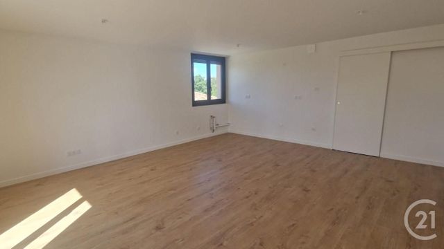 Afficher la photo en grand Appartement T3 à vendre - 3 pièces - 61.01 m2 - QUINCIEUX - 69 - RHONE-ALPES - Century 21 L'Immobilière Jassans
