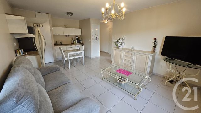 Appartement T2 à vendre - 2 pièces - 41.07 m2 - TREVOUX - 01 - RHONE-ALPES - Century 21 L'Immobilière Jassans