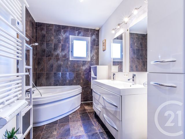 maison à vendre - 6 pièces - 143.32 m2 - MONTMERLE SUR SAONE - 01 - RHONE-ALPES - Century 21 L'Immobilière Jassans