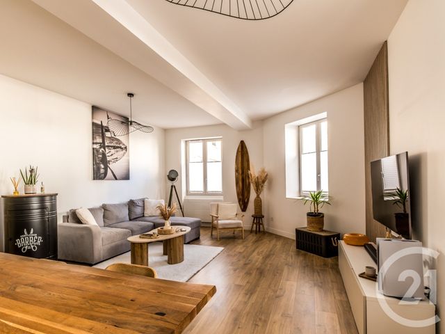 Appartement T3 à vendre - 3 pièces - 79.44 m2 - BEAUREGARD - 01 - RHONE-ALPES - Century 21 L'Immobilière Jassans