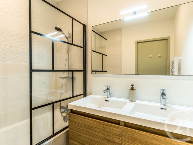 Appartement T3 à vendre - 3 pièces - 79.44 m2 - BEAUREGARD - 01 - RHONE-ALPES - Century 21 L'Immobilière Jassans