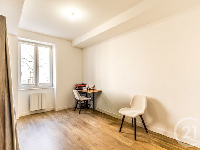 Appartement T3 à vendre - 3 pièces - 79.44 m2 - BEAUREGARD - 01 - RHONE-ALPES - Century 21 L'Immobilière Jassans