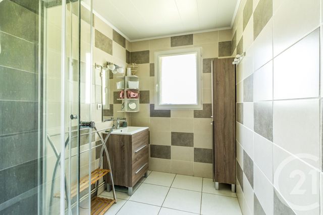 maison à vendre - 5 pièces - 84.22 m2 - AMBERIEUX EN DOMBES - 01 - RHONE-ALPES - Century 21 L'Immobilière Jassans