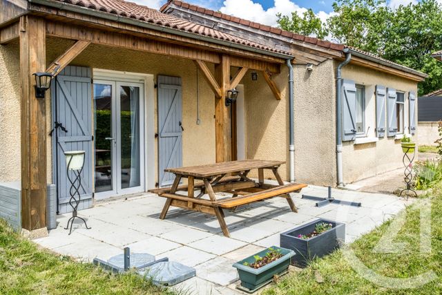 maison à vendre - 5 pièces - 84.22 m2 - AMBERIEUX EN DOMBES - 01 - RHONE-ALPES - Century 21 L'Immobilière Jassans