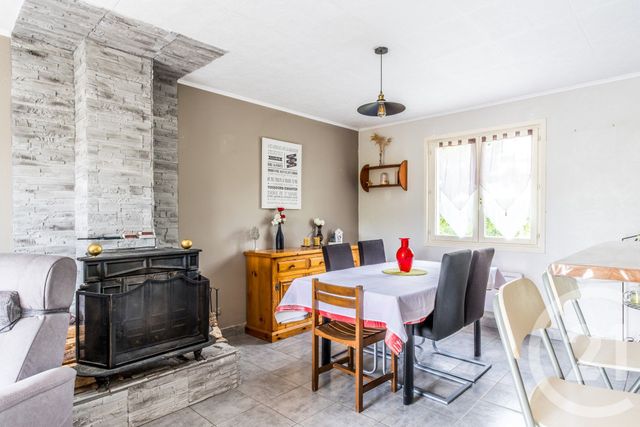 maison à vendre - 5 pièces - 84.22 m2 - AMBERIEUX EN DOMBES - 01 - RHONE-ALPES - Century 21 L'Immobilière Jassans