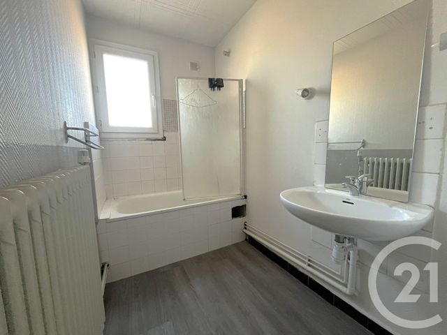 Appartement T3 à vendre - 3 pièces - 61.95 m2 - JASSANS RIOTTIER - 01 - RHONE-ALPES - Century 21 L'Immobilière Jassans