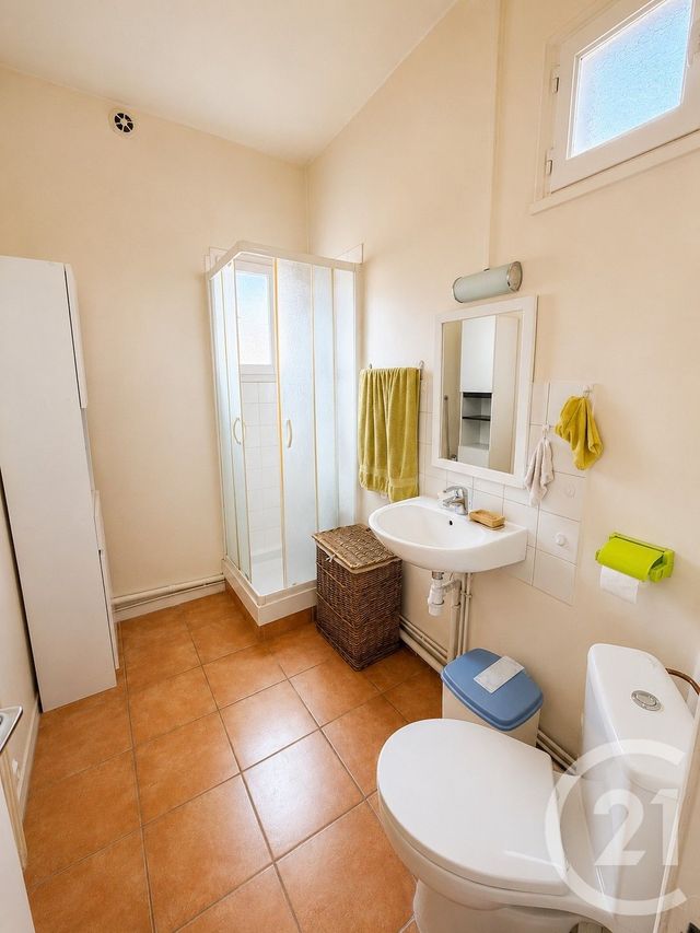 Appartement T2 à vendre - 2 pièces - 44.58 m2 - VILLEFRANCHE SUR SAONE - 69 - RHONE-ALPES - Century 21 L'Immobilière Jassans
